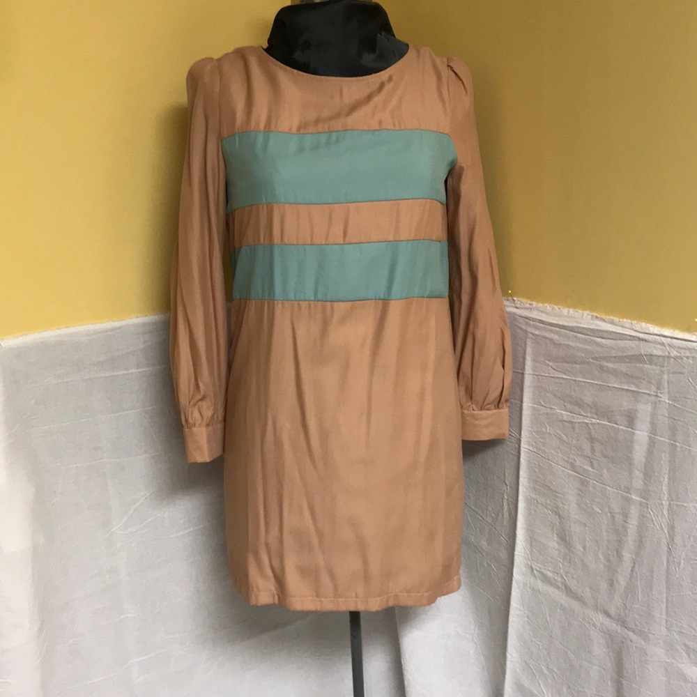 * 🎲* Dress